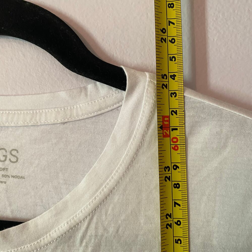 FIGS White Long Sleeve Super Soft Underscrub Shirt Top Undershirt Women's Large - Picture 7 of 7